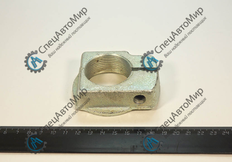 Гайка кулака передней ступицы МАЗ - 64221-3103076-010