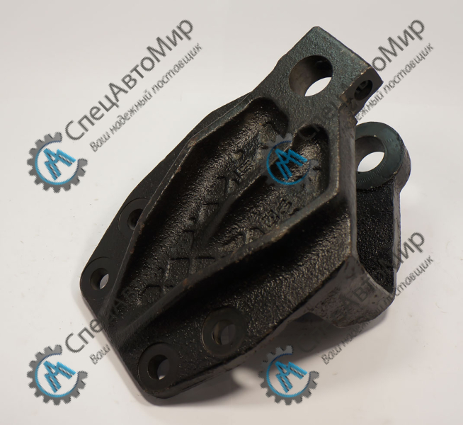 Кронштейн передней рессоры передний правый МАЗ - 6430-2902444