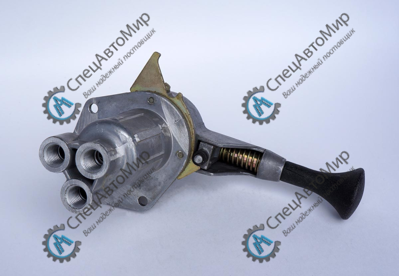Кран ручного тормоза 3 отв. МАЗ - 6029-353731020