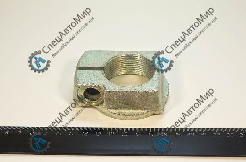 Гайка кулака передней ступицы МАЗ - 64221-3103076-010